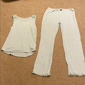 Gillian and O’Malley 2 piece light green pj set